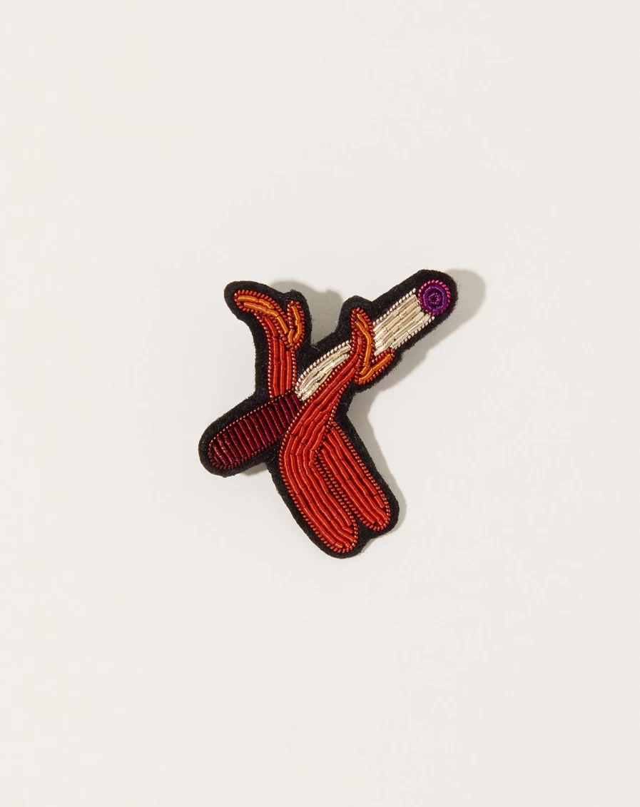 Macon Et Lesquoy Smoking Leggs Pin - Vintage Smoking Accessory Collectible Lapel Pin