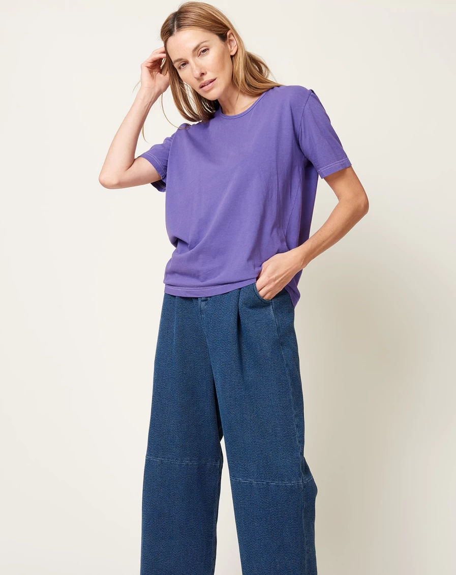 "Anntian Edgy Garment-Dyed Purple T-Shirt | Trendy Streetwear Top"