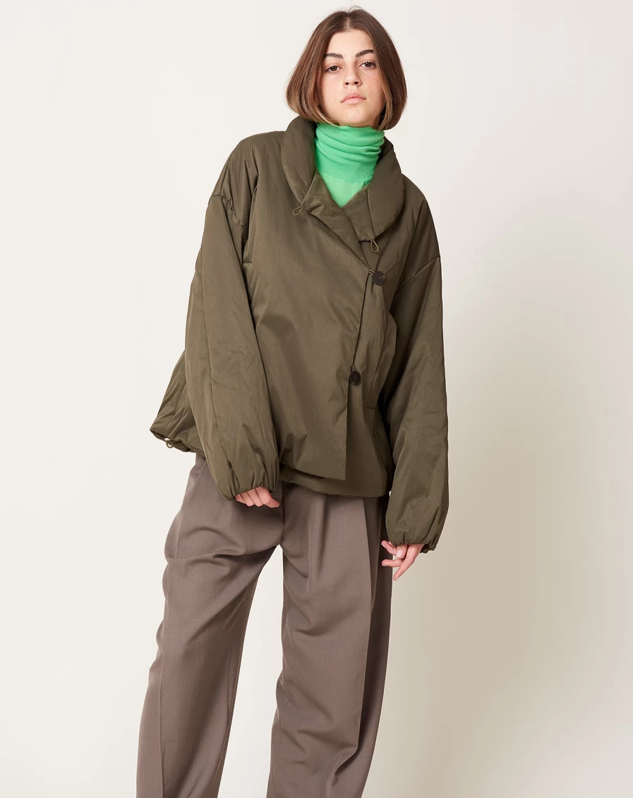 Studio Nicholson Vaner Army Green Padded Jacket – Lightweight Insulated Water-Resistant Coat