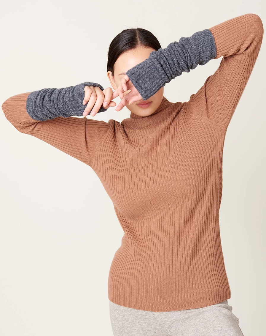 Nishiguchi Kutsushita Alpaca Wool Arm and Leg Warmers in Charcoal Grey - Soft and Warm Knitted Accessories