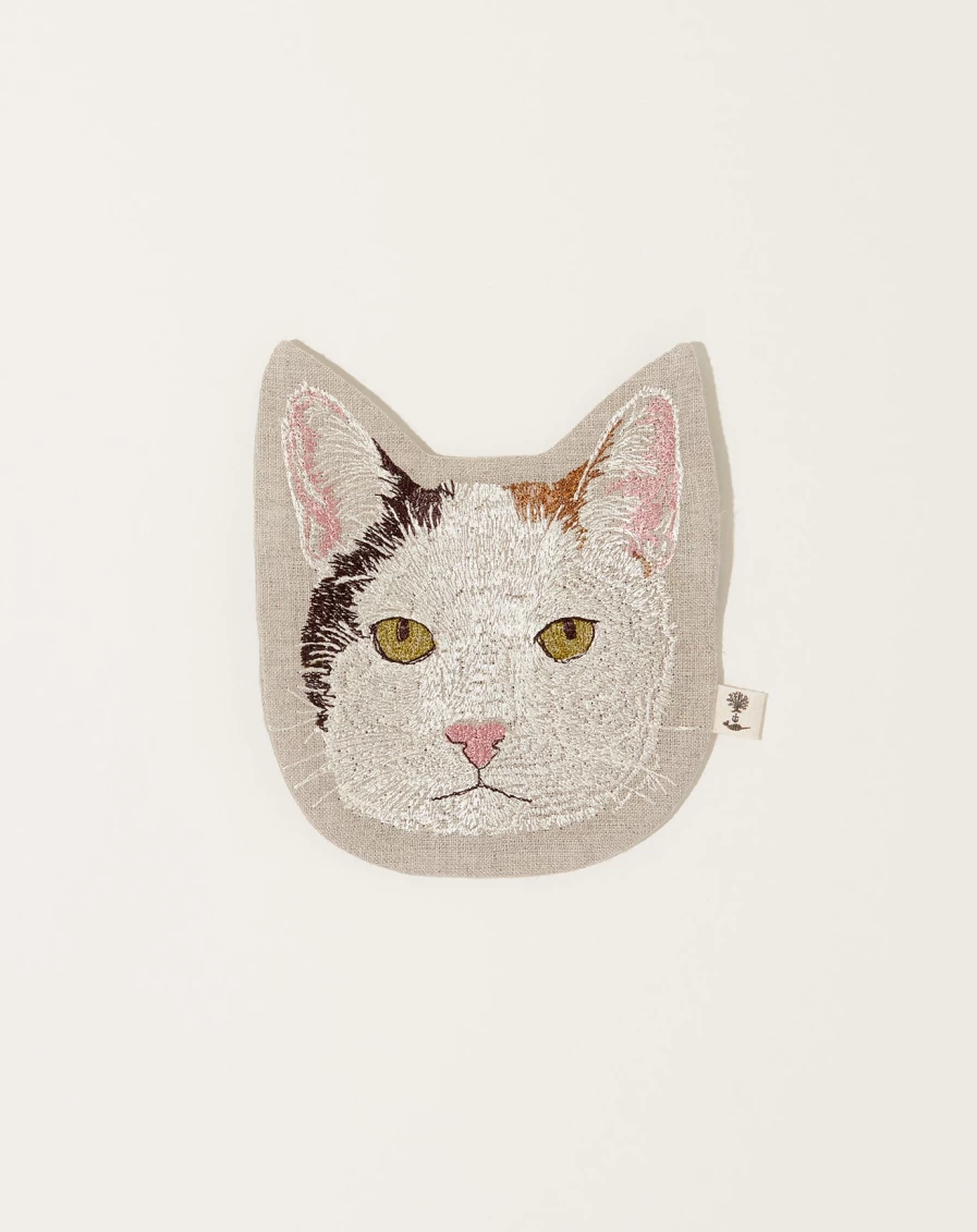 "Coral Tusk Calico Cat Pouch - Stylish Feline-Themed Storage Bag for Accessories"