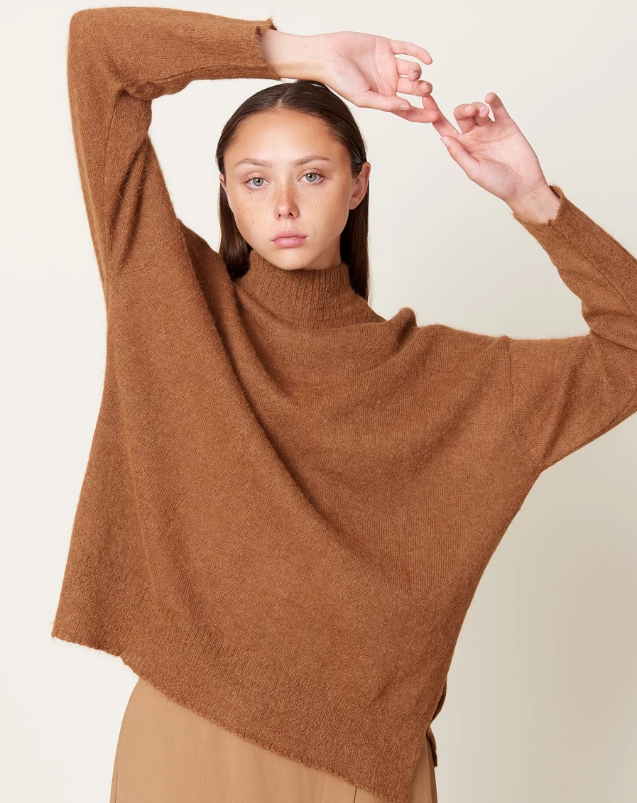 Cordera Women's Camel Turtleneck Sweater - Suri Knit Winter Pullover