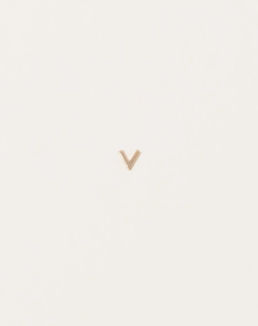 Quarry V-Shaped Elegant Stud Earrings - Minimalist Geometric Jewelry for Women
