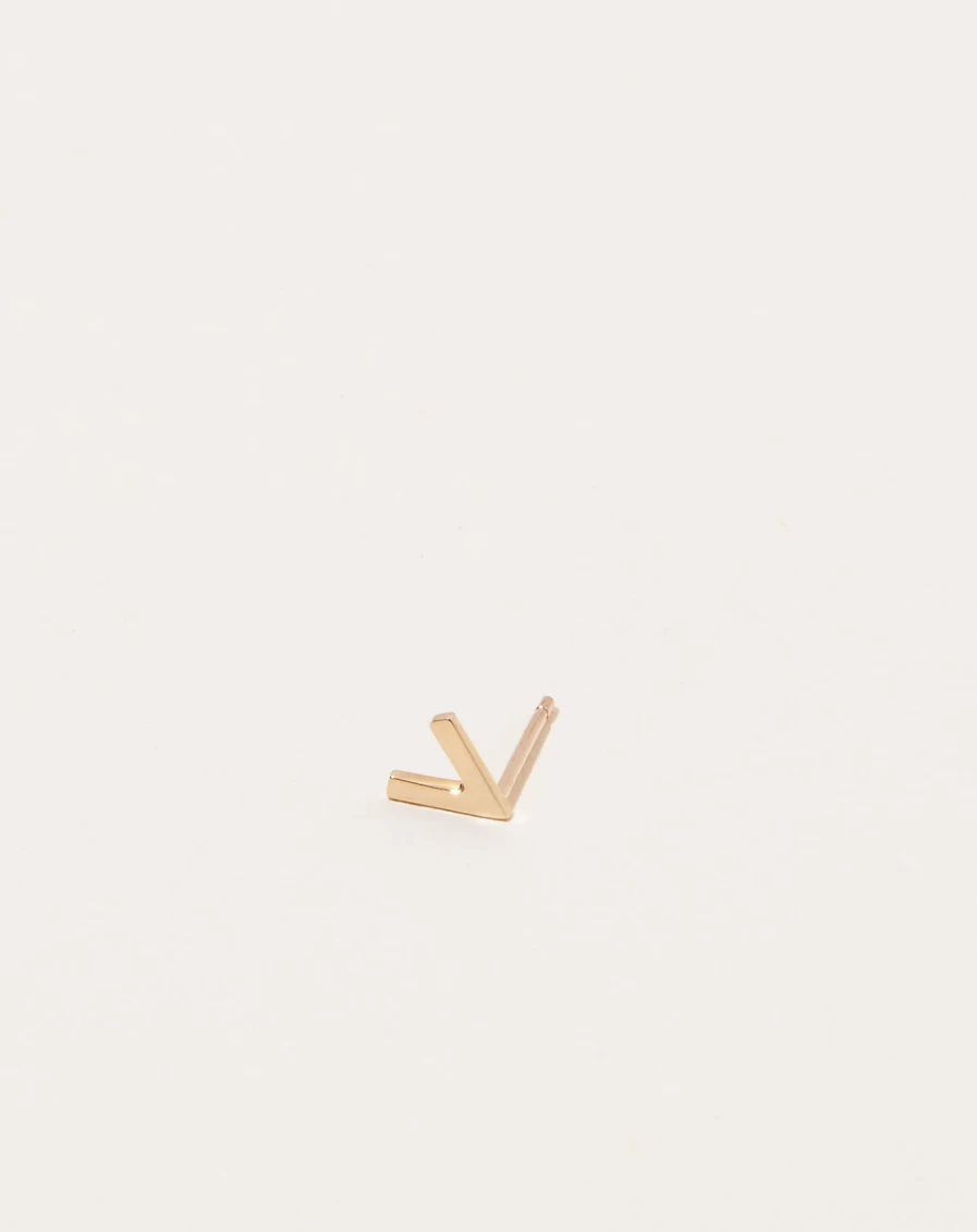 Quarry V-Shaped Elegant Stud Earrings - Minimalist Geometric Jewelry for Women