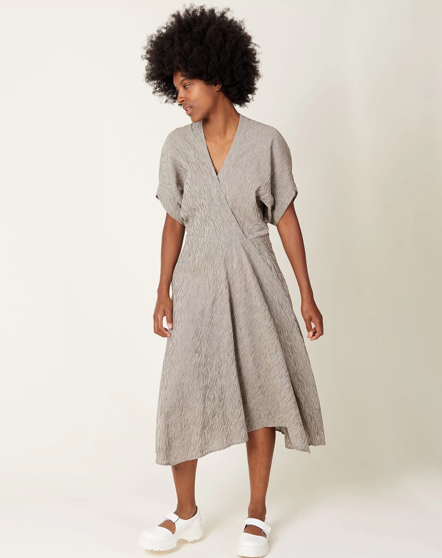 Zero + Maria Cornejo Aki Wave Light Grey Dress - Elegant Railroad Design