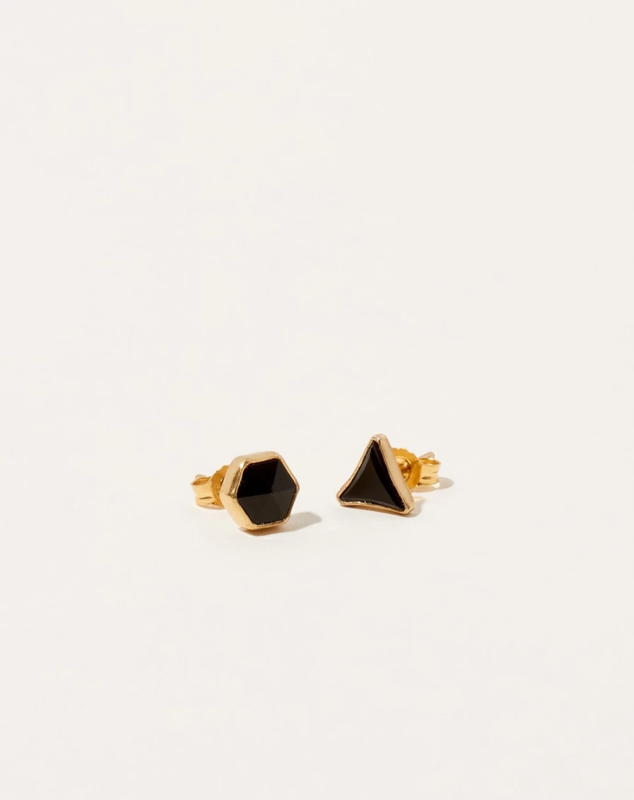 "Grainne Morton Asymmetrical Black Triangle and Hexagon Stud Earrings – Unique Mismatched Design"