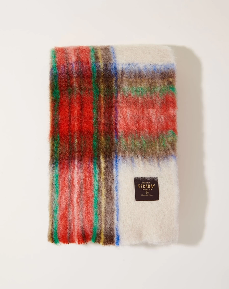 Mantas Ezcaray Classic Tartan Mohair Checkered Blanket – Luxurious Soft Throw