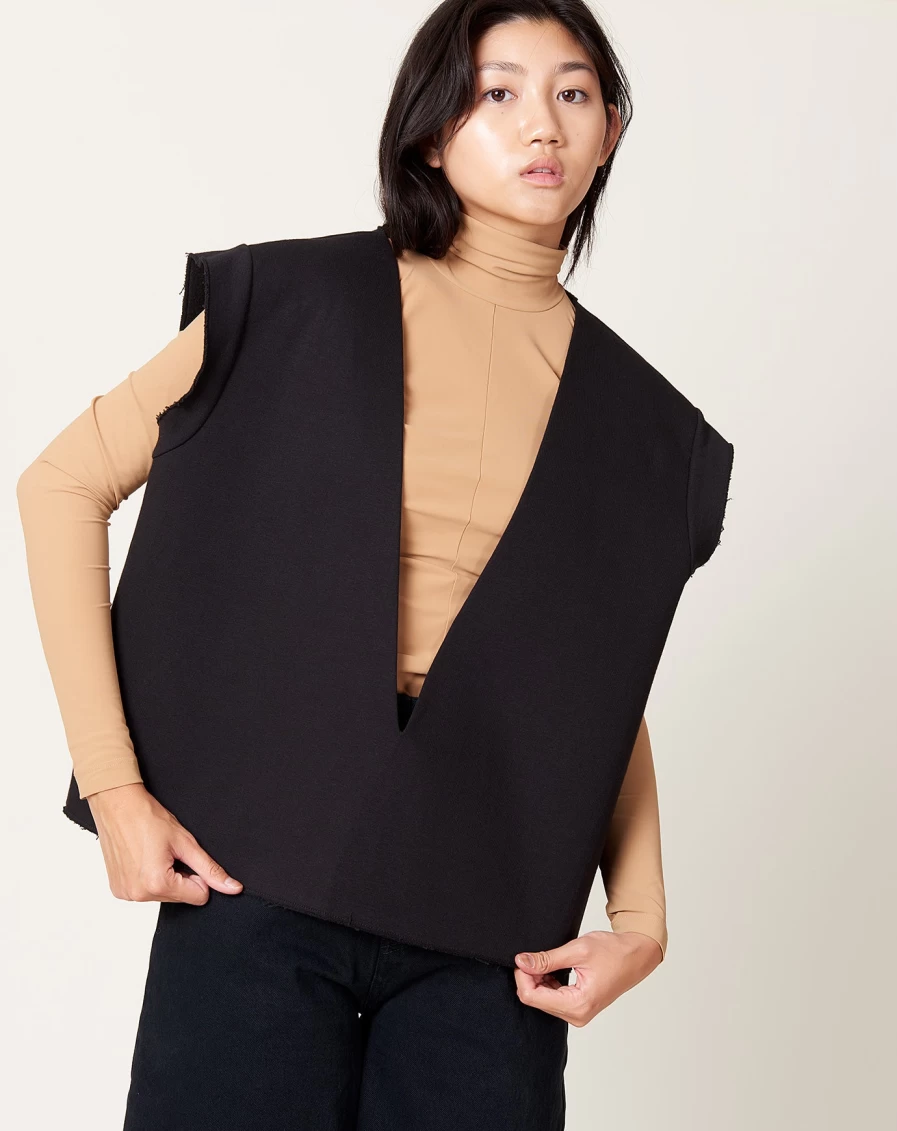 MM6 Women's Deep V-Neck Sleeveless Fleece Vest - Winter Warm Fashion Pullover