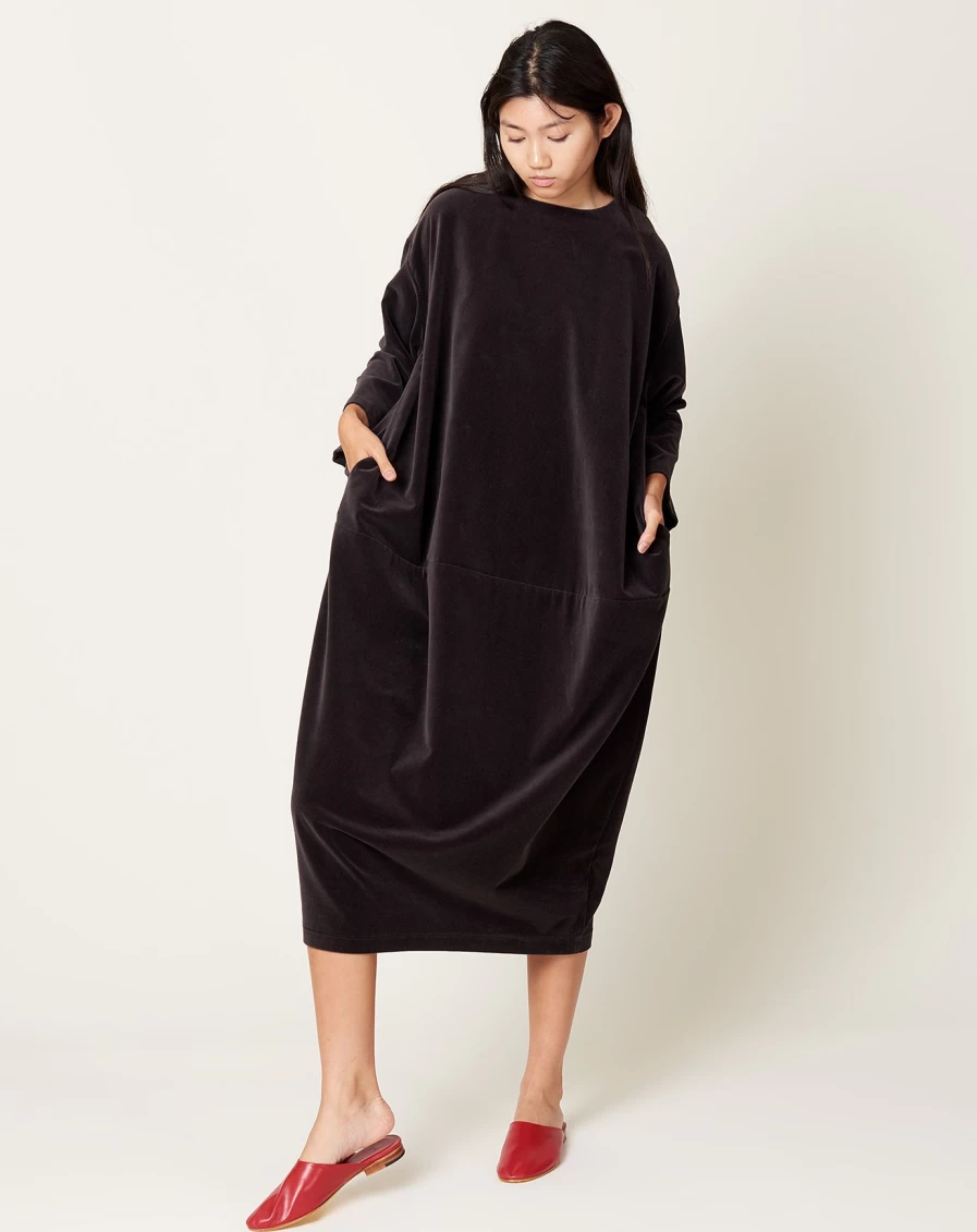Black Crane Sumi Black Velveteen Long Bud Dress