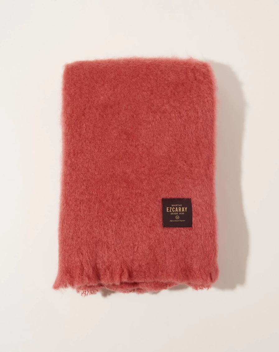 Mantas Ezcaray Pink Mohair Throw - Soft Luxury Blanket for Cozy Comfort