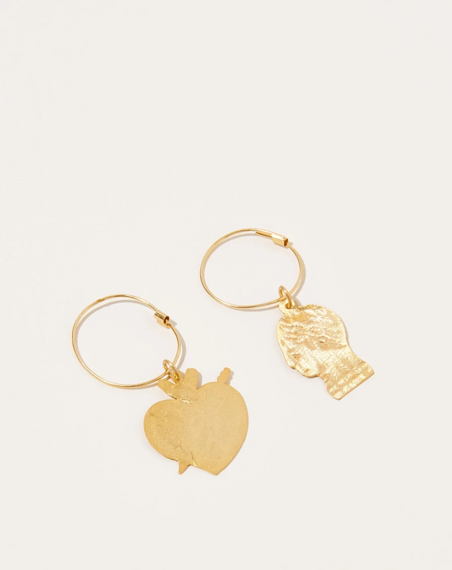 Après Ski Amore Heart Stud Earrings – Romantic Gold-Plated Hoops for Women