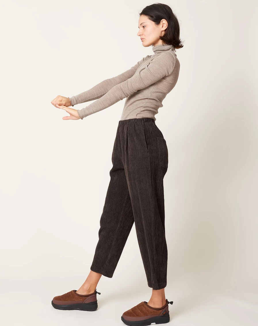 "Apuntob Men's Cotton Corduroy Pants in Chestnut Brown - Comfortable Casual Trousers"