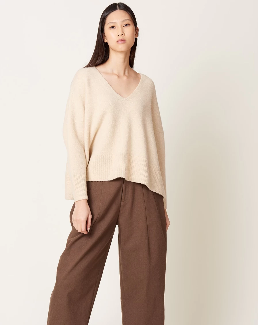 7115 by Szeki Ivory Beige V-Neck Sweater for Women - Soft Knit Casual Pullover