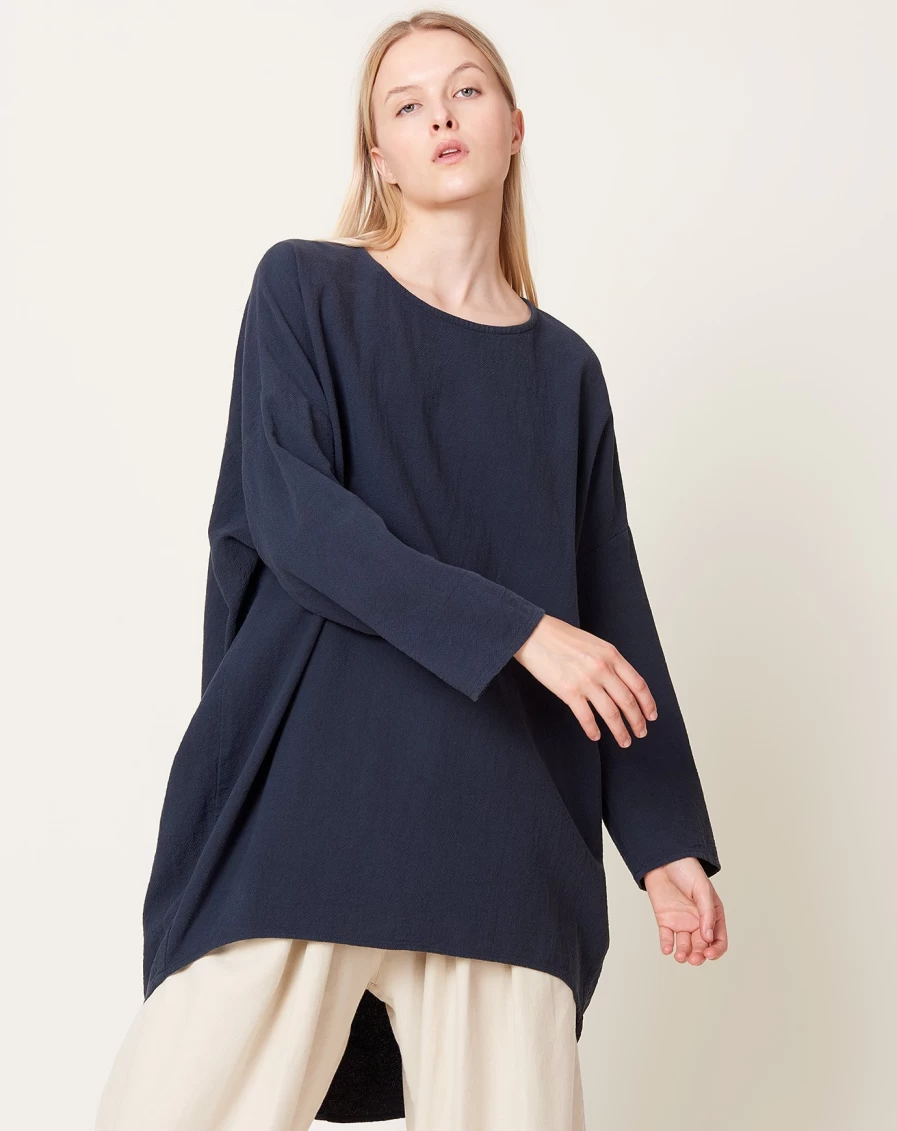 Black Crane Dark Navy Lantern Tunic - Elegant Loose Fit Top for Women