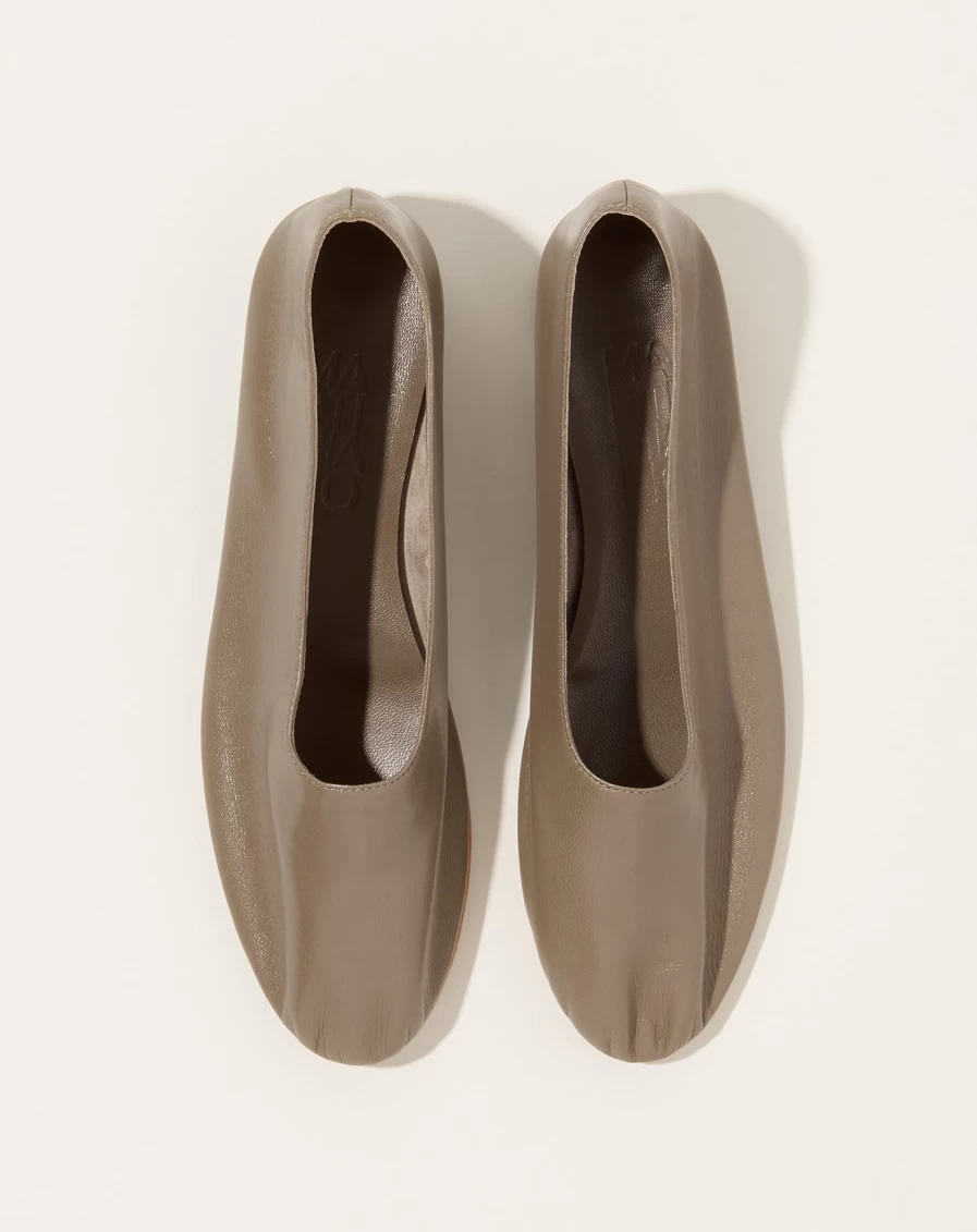 Martiniano Champignon Gloves - Premium Leather Handwear for Men & Women