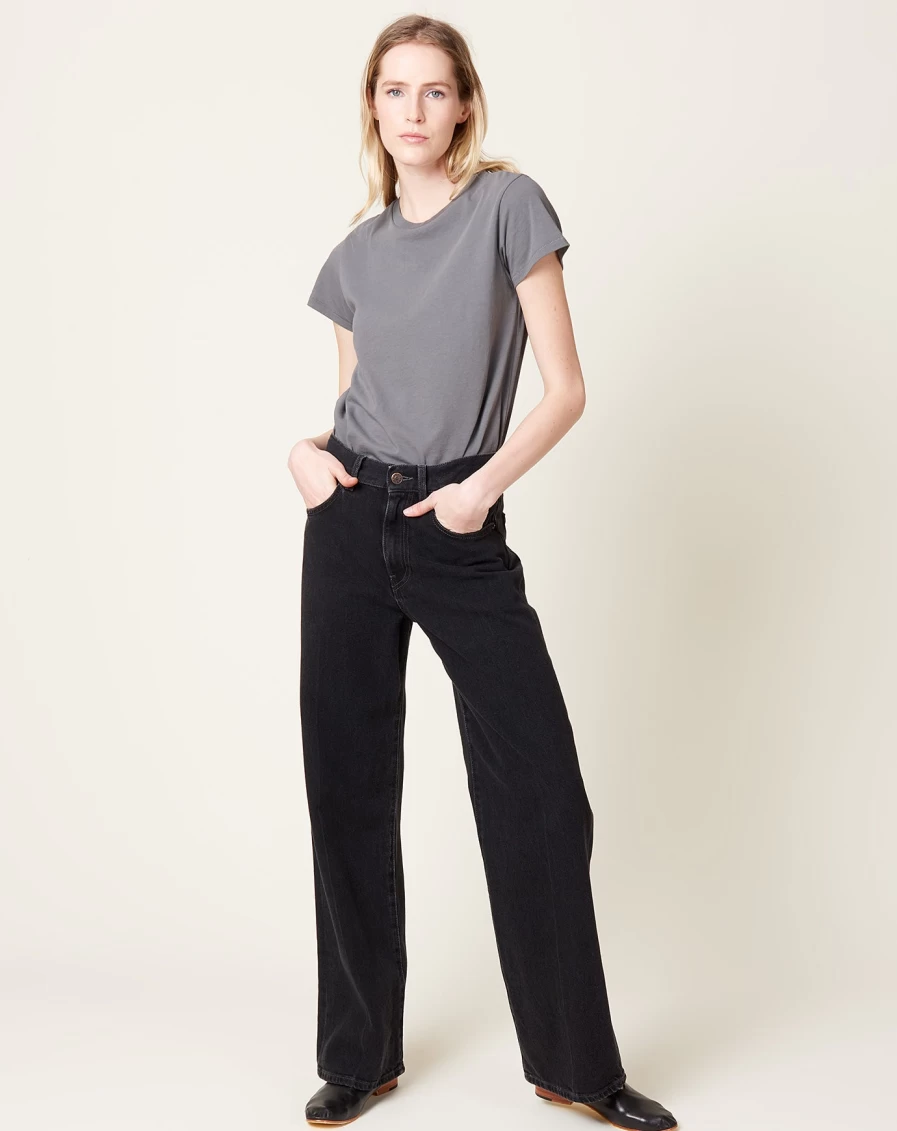 "6397 Vintage Black Wide-Leg Jeans for Men/Women – Retro High-Waist Distressed Denim Pants"