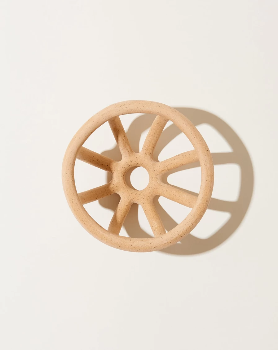 SIN Small Sand-Colored Prong Fruit Bowl - Mini Serving Dish for Snacks, Desserts, and Kitchen Decor