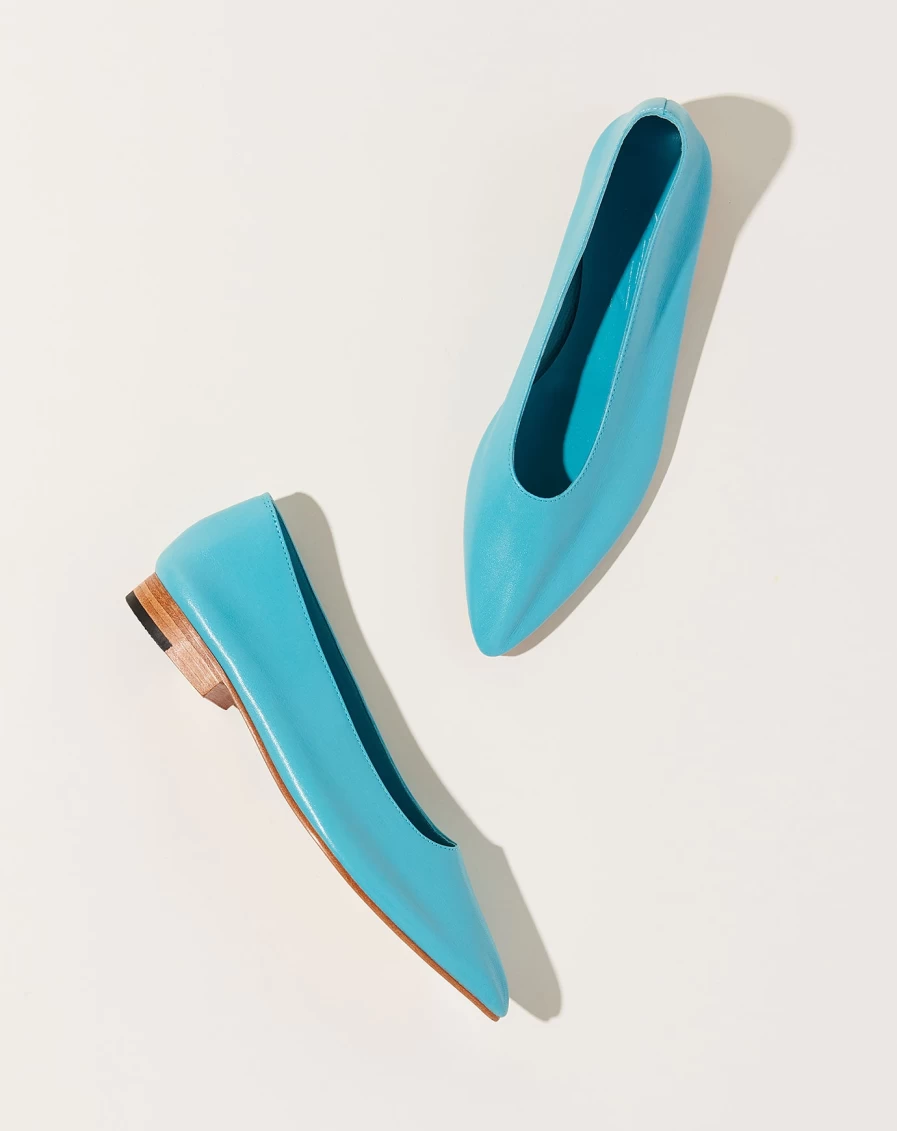 "Martiniano Pool Party Flats – Comfortable Water-Friendly Sandals for Women"