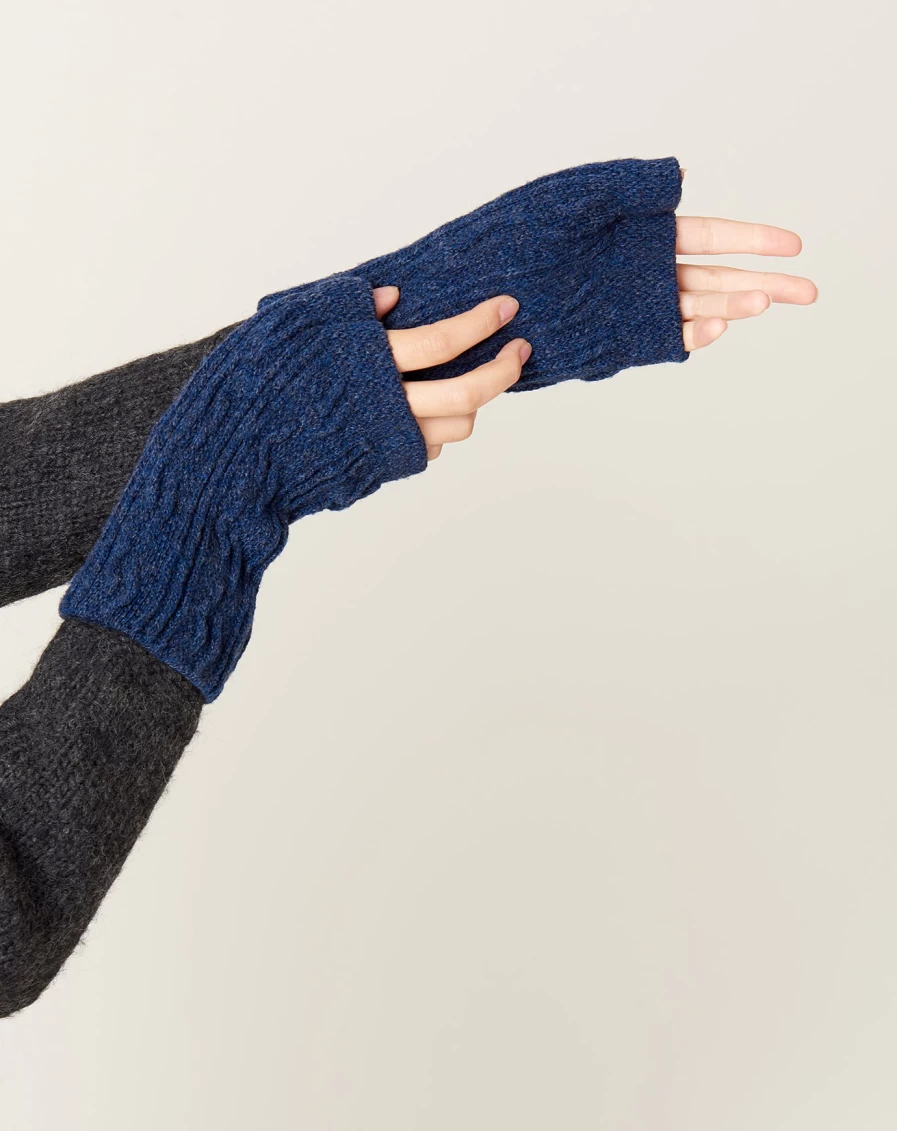 Nishiguchi Kutsushita Deep Blue Wool Hand Warmers - Cozy & Reusable Winter Accessories