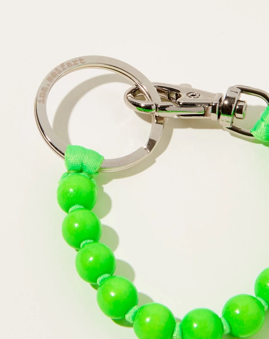 Ina Seifart Neon Green Perlen Short Keyholder – Stylish & Compact Key Organizer
