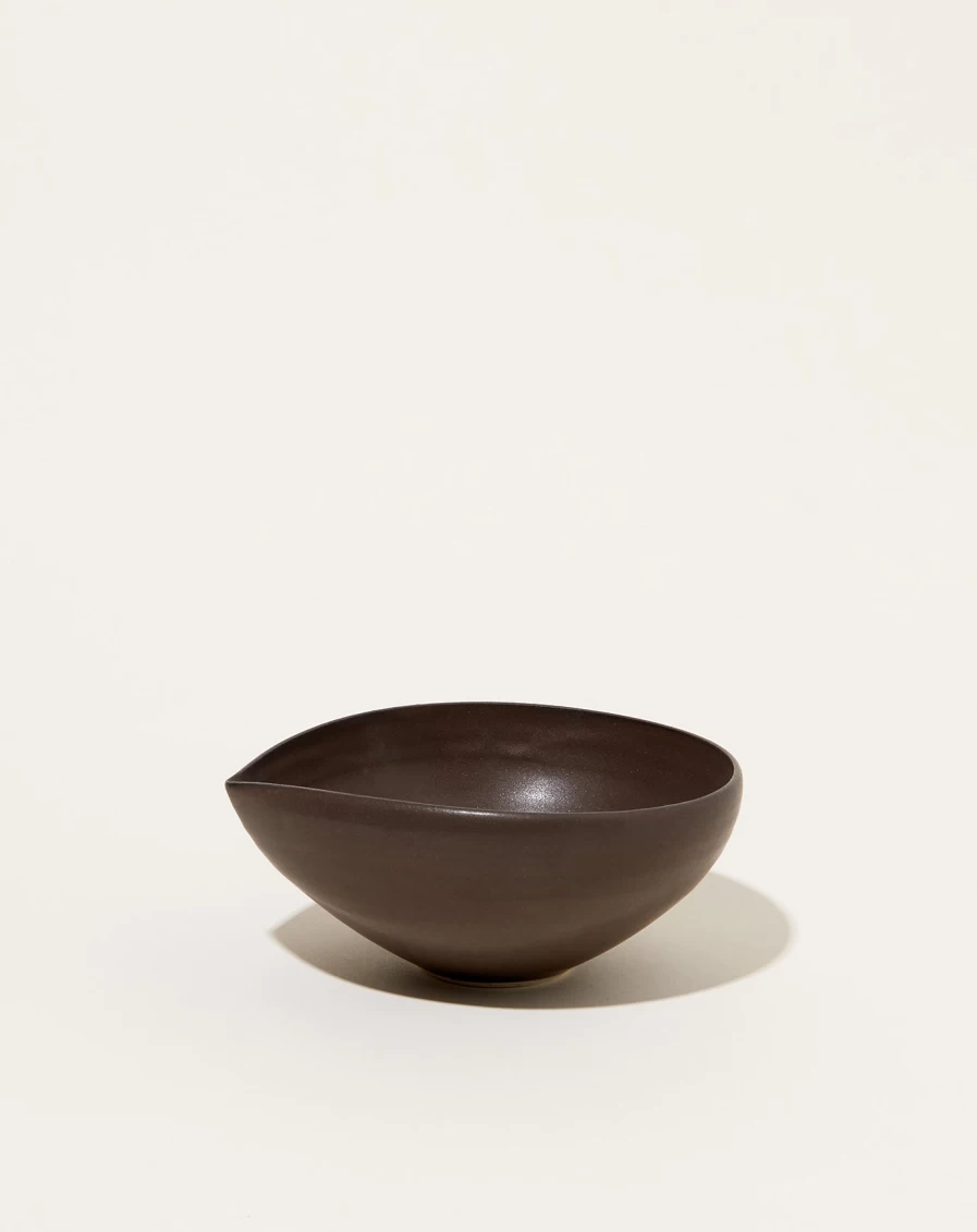 Monohanako Medium Chocolate-Covered Almond Bowl – Gourmet Snack Gift