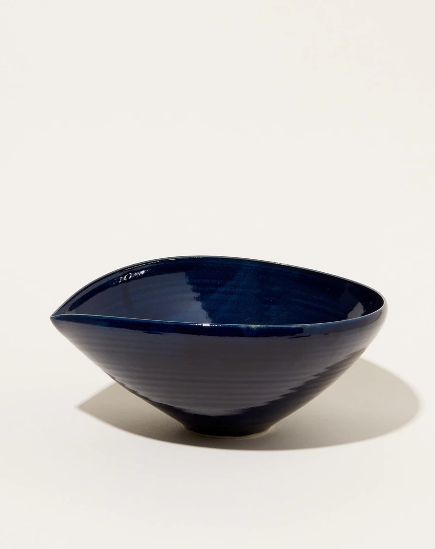 Monohanako Dark Blue Extra Large Almond Bowl – Premium Ceramic Serving Dish for Entertaining