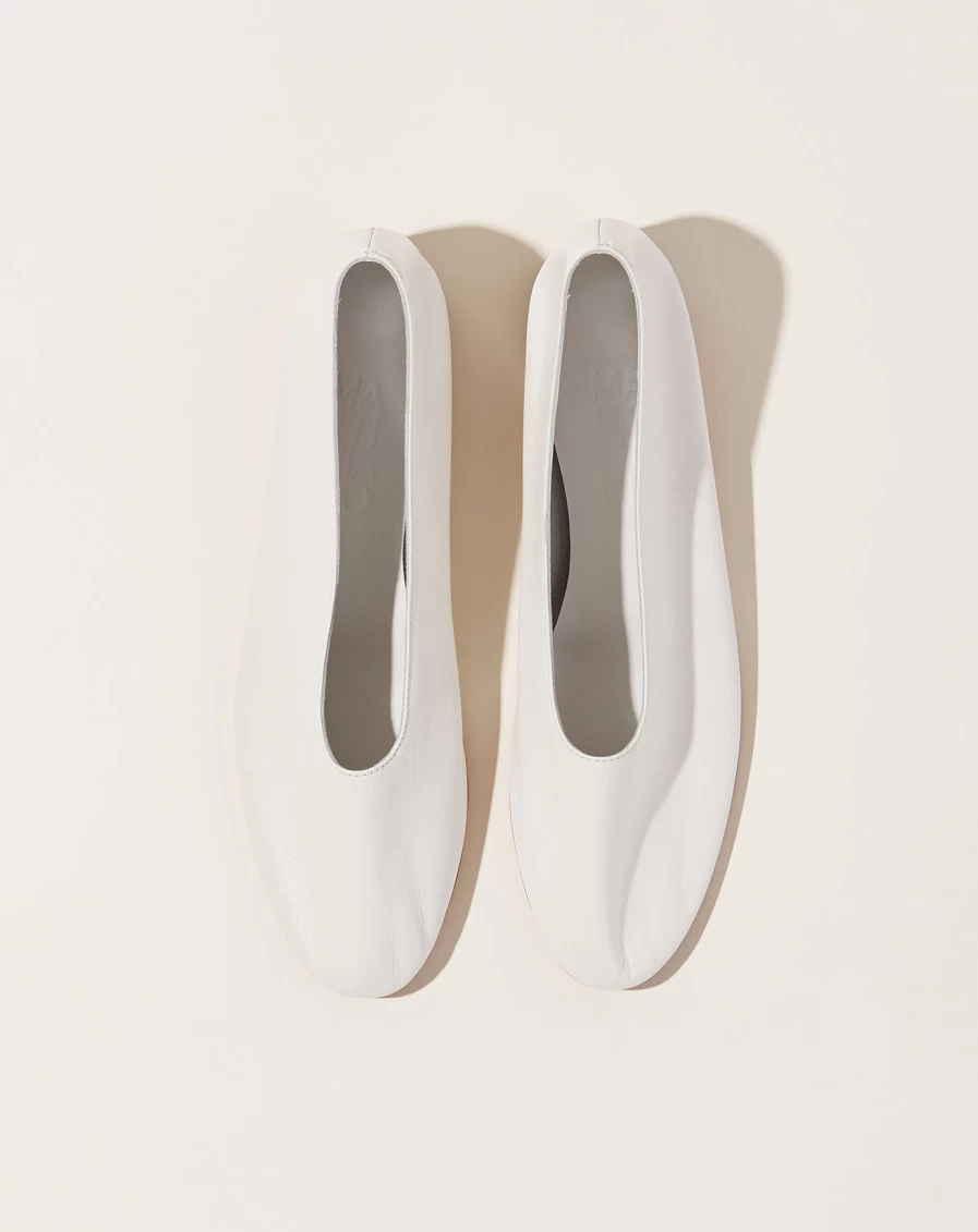 Martiniano White Glove – Premium Leather Handmade Gloves for Men & Women