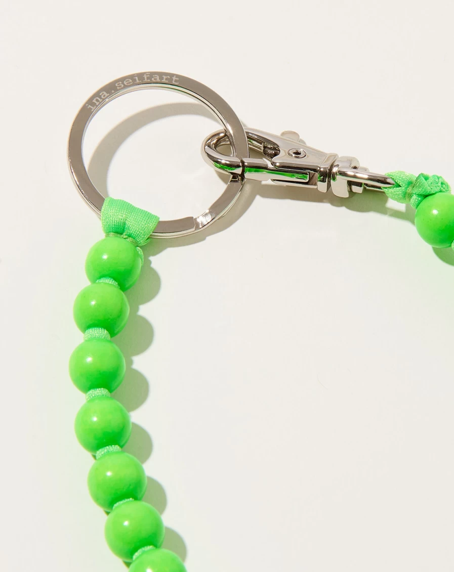 Ina Seifart Neon Green Perlen Long Keyholder – Stylish and Durable Keychain