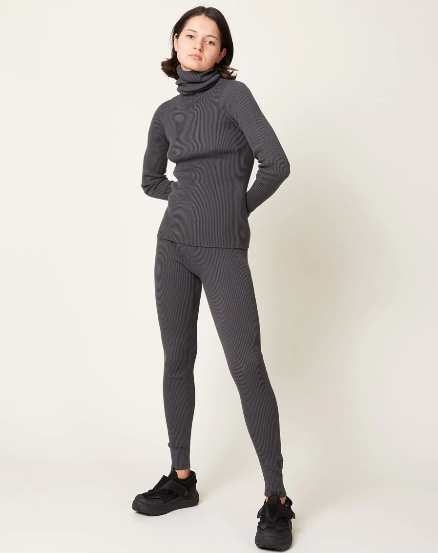 "Ichi Antiquits Charcoal Ribbed Leggings – High-Waisted Stretchy Comfort"