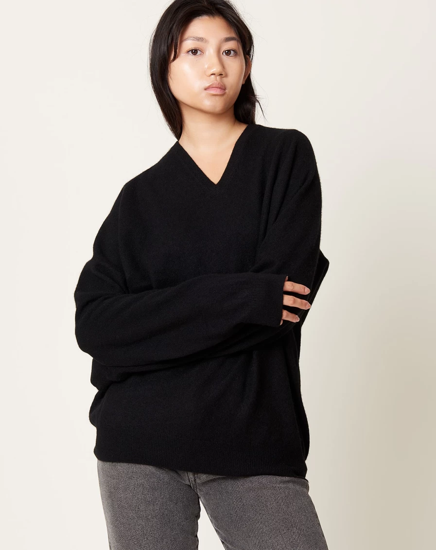Frenckenberger Men's V Neck Black Sweater - Soft Knit Slim Fit Pullover