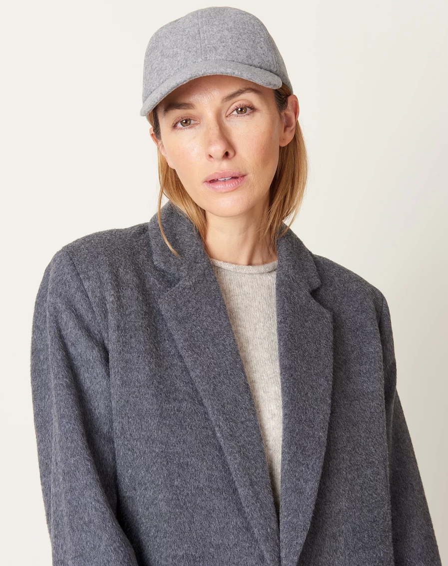"Mature Ha Melton Grey Trainer Cap - Stylish Men's Baseball Hat"