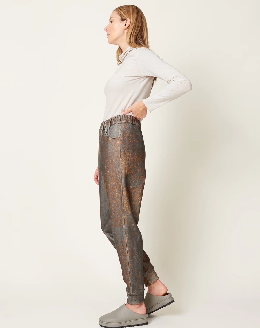 Anntian Brown Leaf Fleece Jogger Pants for Men Women Comfortable Casual Lounge Sweatpants