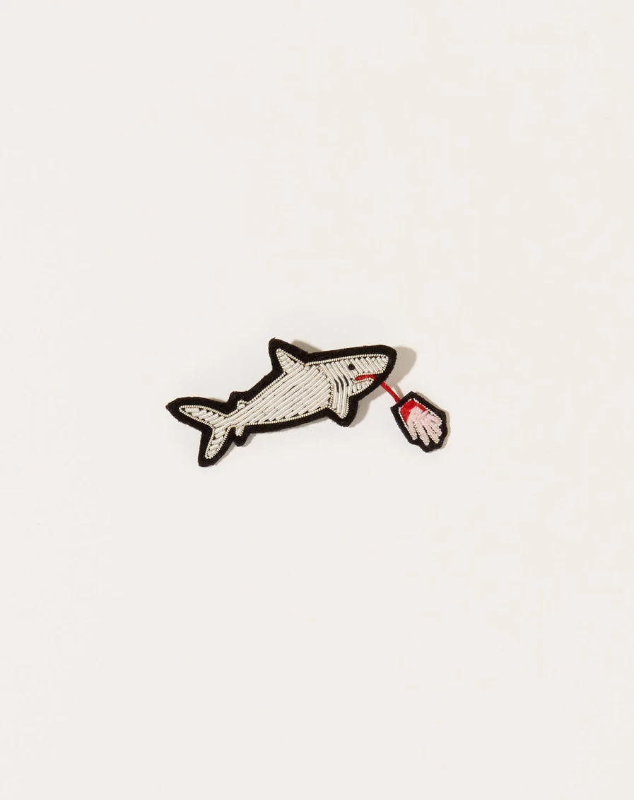 Macon Et Lesquoy Shark Pin - Unique Collectible Brooch for Fashion Enthusiasts