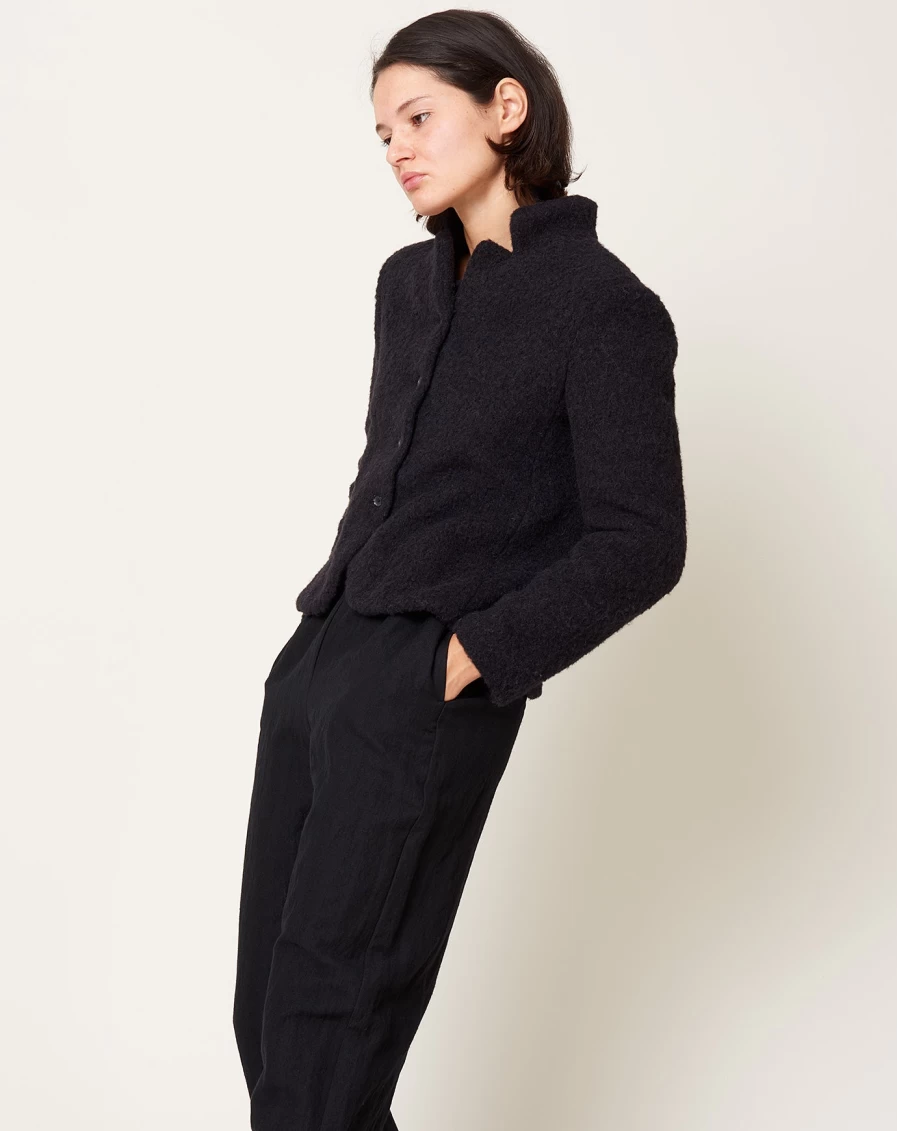 "Apuntob Notch Collar Jacket - Stylish Men's Outerwear Coat for Winter"