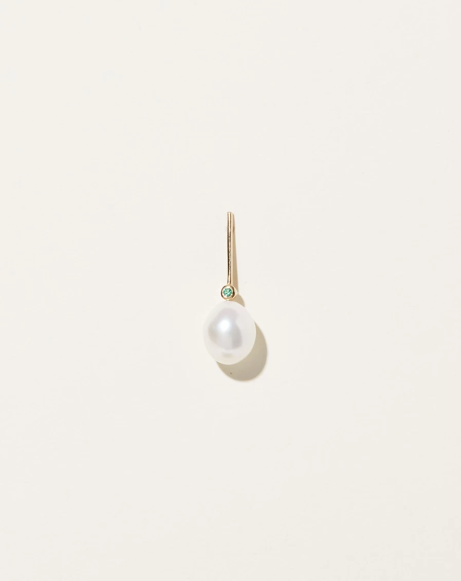 Quarry White Pearl Abbe Stud Earrings for Women, Classic Elegant Pearl Earrings, Hypoallergenic Gift Idea