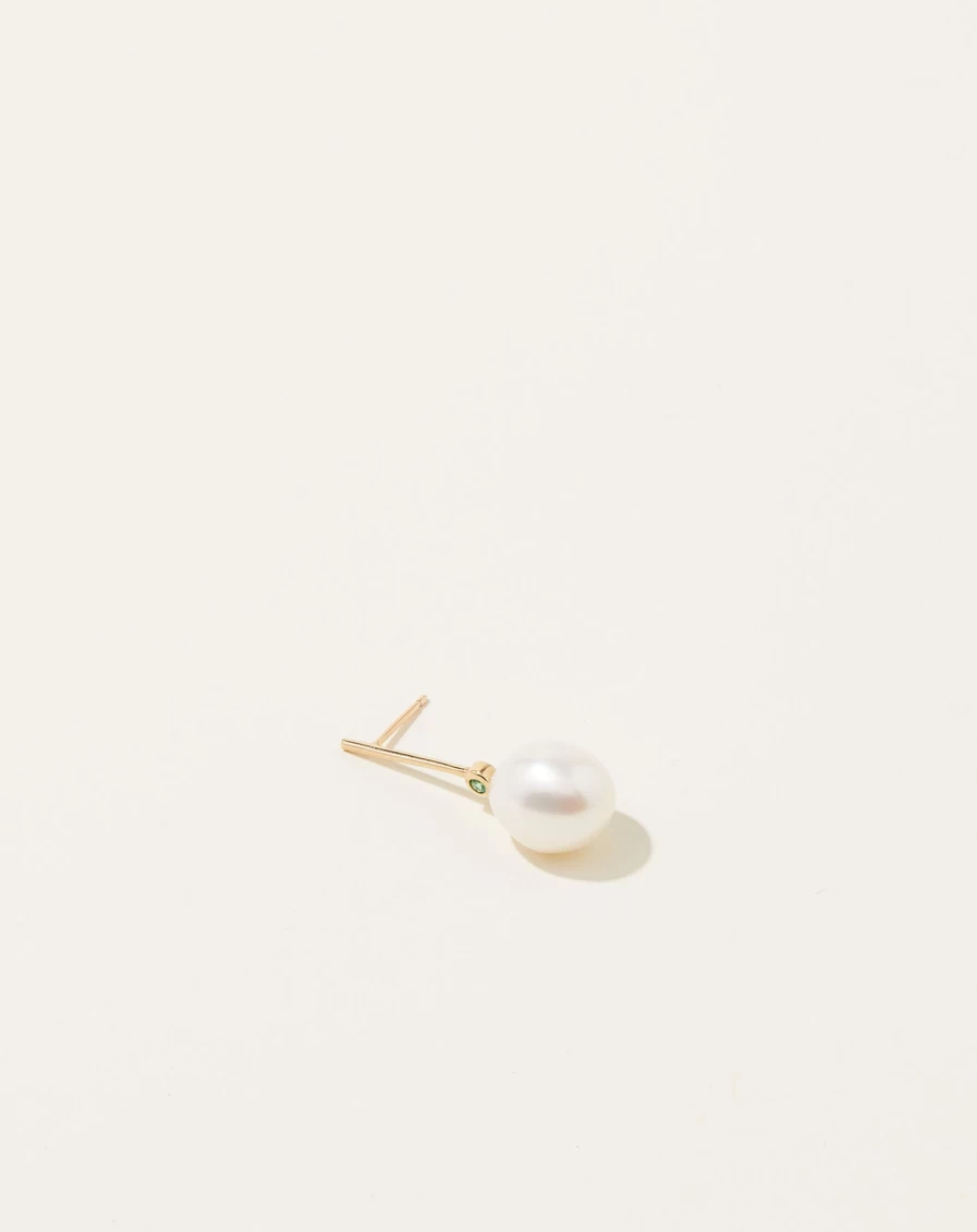 Quarry White Pearl Abbe Stud Earrings for Women, Classic Elegant Pearl Earrings, Hypoallergenic Gift Idea