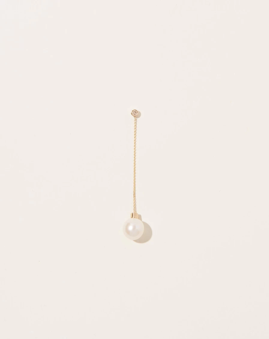 Quarry Gold Iro Single Diamond Pearl Earrings for Women Elegant Stud Earrings