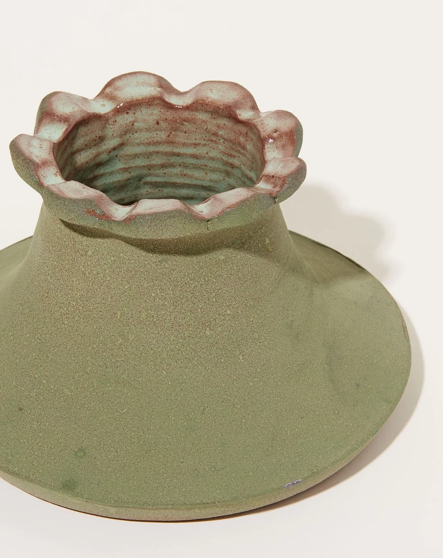 Emberken Modern Parapet Vase - Elegant Home Decor for Tabletop and Shelf Display