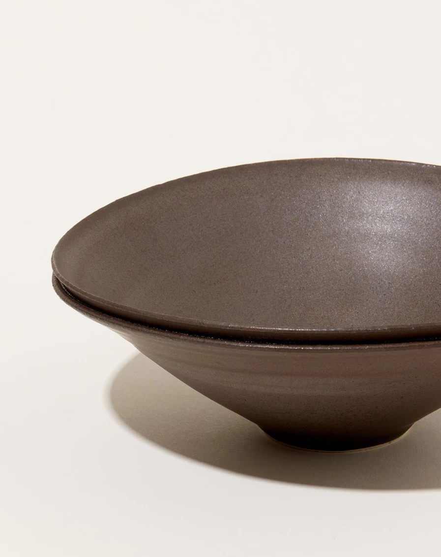 Monohanako Large Double Lip Bowl - Chocolate Brown Ceramic Serving Bowl for Dining & Entertaining