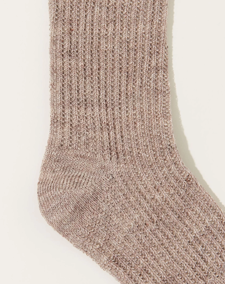 "Nishiguchi Kutsushita Linen Sandal Socks - Breathable Summer Footwear in White & Brown"
