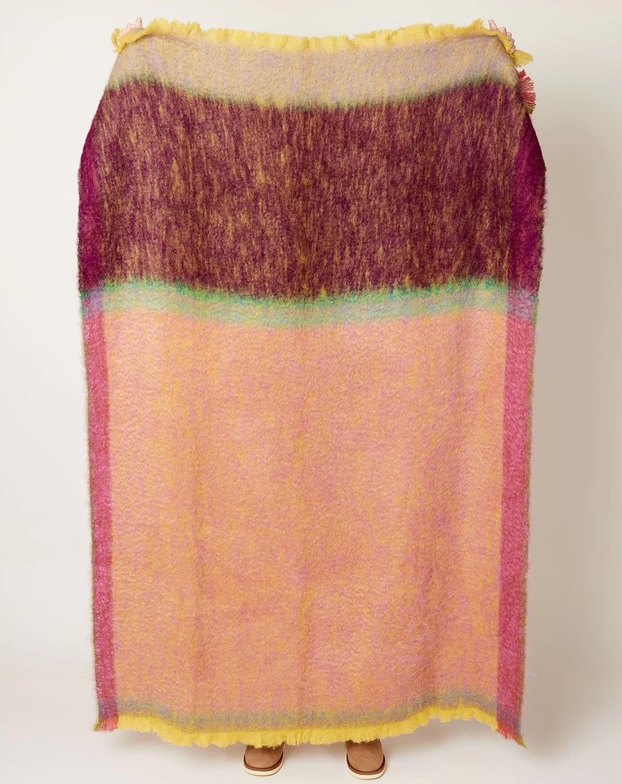 Mantas Ezcaray Light Pink Mohair Rozco Luxury Throw Blanket